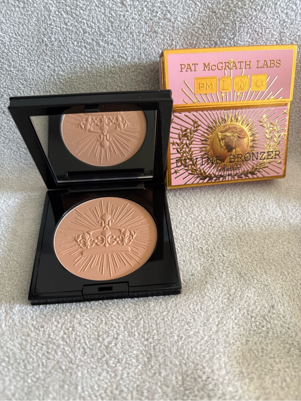 Skin Fetish Divine Bronzer - Naked Desire by Pat Mcgrath Labs - 0.33 oz Bronzer